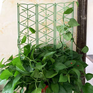 Soporte de Plástico Verde para Plantas de Jardín, Rectangular, de Pie, Fácil de Montar, Estilo Moderno, Tipo Valla - Product Image 2