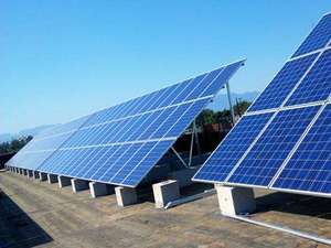 Système de panneaux solaires à toit plat lestés en alliage d'aluminium certifié TUV, supports au sol en plastique pour panneaux solaires, supports de montage pour cour - Product Image 1