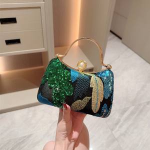 Bolso de <span class=keywords><strong>lentejuelas</strong></span> verdes de lujo para mujer, con caja Retro bolso de mano, <span class=keywords><strong>vestido</strong></span> de fiesta, patrón geométrico, nuevos bolsos de noche de moda - Product Image 3