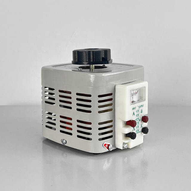 Single Phase AC Automatic Voltage Regulator SVC 20kVA 0.5% High Precision for Sensitive Equipment