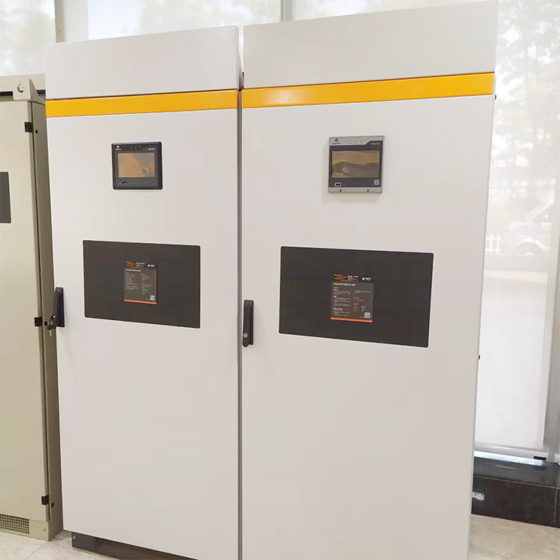 Data Center Power Distribution Cabinet with High Efficiency Busbar System