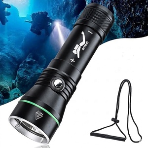 Torcia Subacquea Impermeabile, Luce per Immersioni 1350LM Super Luminosa, Torcia Ricaricabile Subacquea per Immersioni Notturne - Product Image 1