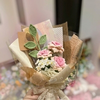 Buket Bunga Rajut Tangan Mawar Kuning Benang Rajut Bunga Buatan Buket Bunga Tangan untuk Hadiah Valentine