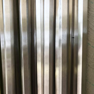 201 304 <span class=keywords><strong>316L</strong></span> 904L paslanmaz çelik altıgen çubuk Metal çubuklar soğuk haddelenmiş cilalı parlak yüzey kare desen EN ASTM kaynak ASI - Product Image 5