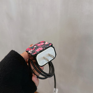 Étui de protection amusant, mignon et kawaii en 3D pour adaptateur de charge USB-C 20W et câble de charge pour iPhone - Product Image 5
