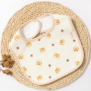 Bib tahan air berbentuk U katun murni bayi baru dengan kancing penutup Desain kartun lucu dapat dicuci untuk bayi & balita - Product Image 5