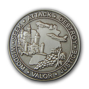 Pièces de défi en alliage de zinc 3D avec logo personnalisé - Styles or, argent, métal, émail et antique - Product Image 3