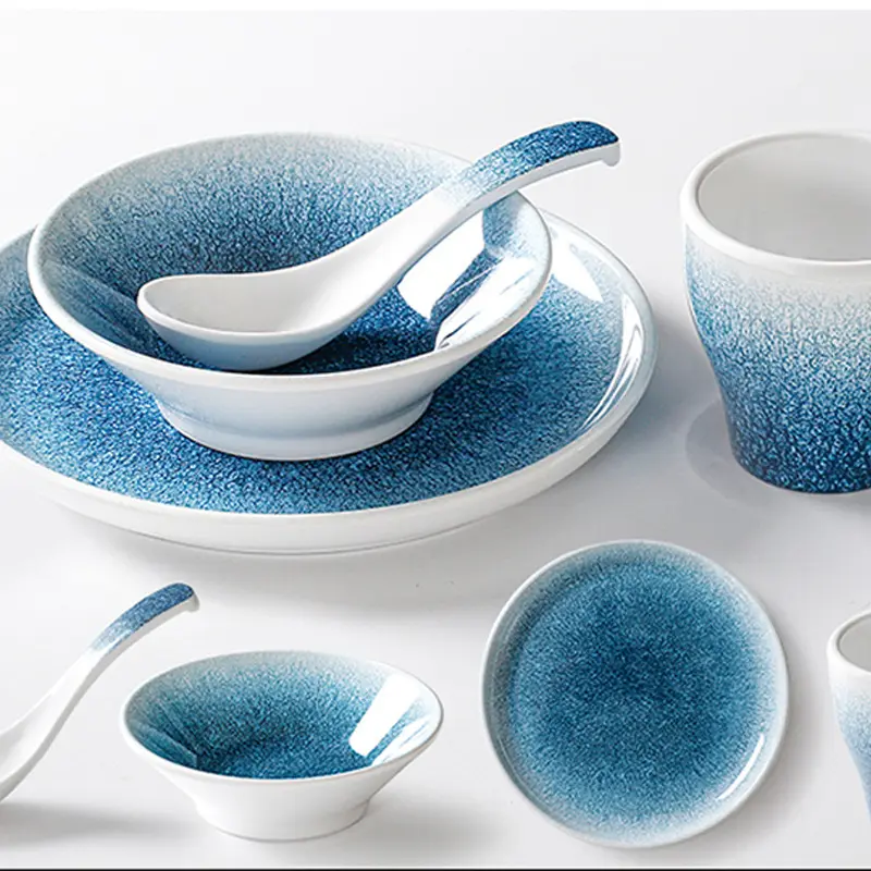 Ensemble de vaisselle de luxe de qualité alimentaire occidentale 4 pièces tasse cuillère bol assiette bleu ensembles de vaisselle en mélamine