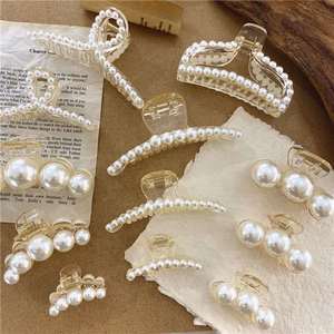 Élégant Clip à Cheveux en <span class=keywords><strong>Perle</strong></span> Coréen 5cm <span class=keywords><strong>Pince</strong></span> en Plastique Décorative <span class=keywords><strong>pour</strong></span> Femmes Ventes Chaudes Accessoires Cheveux - Product Image 1