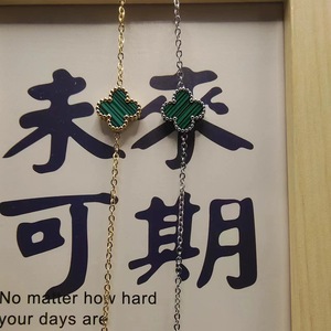 Nicht Verblassendes 18k Gold Edelstahl Vierblättriges Kleeblatt Armband, Einzelblüten-Doppelseitiges Perlmutt Mini 13mm, Direkt vom Hersteller - Product Image 4