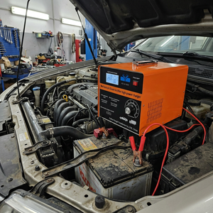 Caricabatterie Automatico per <span class=keywords><strong>Auto</strong></span> 12V 24V, Alta Conduttività Magnetica, Arresto Automatico, Protezione <span class=keywords><strong>da</strong></span> Polarità Inversa e Surriscaldamento - Product Image 2