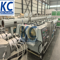 Kunststoffrohr-Herstellungsmaschine PVC-Rohr-Extrusionslinie PVC-Doppelrohr-Extrudiermaschine