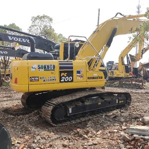 Excavatrice sur chenilles Komatsu PC200-7 d'occasion, 90% neuve, importée du Japon, prête pour l'expédition - Product Image 2