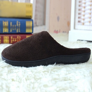 Zapatillas de invierno para hombre, zapatos de rizo suave para interior, con punta cerrada, cómodos zapatos de rizo alto, para casa - Product Image 3