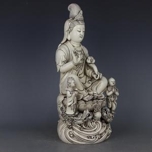 Porcellane antiche vecchie merci in ceramica brillante dolce bianco smalto rilievo Guanyin <span class=keywords><strong>Buddha</strong></span> <span class=keywords><strong>statua</strong></span> decorazioni per la casa vasi in ceramica decorazione di porcellana - Product Image 3