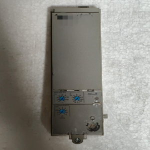 ตัวควบคุมการเขียนโปรแกรม PLC 33069 <span class=keywords><strong>MICROLOGIC</strong></span> <span class=keywords><strong>2.0</strong></span> - Product Image 1