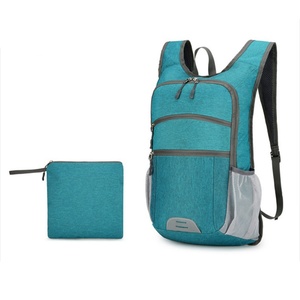 Sac à dos de randonnée léger et pliable, résistant à l'eau, sac de jour compact pliable pour les voyages en plein air, le camping et le cyclisme - Product Image 1