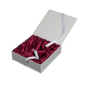 Scatola di Carta Ecologica Bianca Personalizzata di Alta Gamma <span class=keywords><strong>per</strong></span> Cosmetici e Prodotti <span class=keywords><strong>per</strong></span> Capelli con Coperchio a Ribalta <span class=keywords><strong>per</strong></span> Marchi di Parrucchieri, Vendita al Dettaglio e <span class=keywords><strong>Regali</strong></span> - Product Image 2