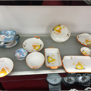 Service d'Assiettes et Bols Plats de Dîner Blanc Nordique de Haute Qualité, Bordure Dorée, en Porcelaine Céramique de Luxe pour Hôtel et Restaurant - Product Image 5