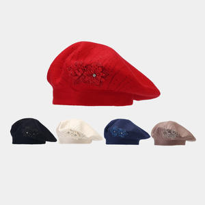 Béret tricoté pour femme avec strass floraux, chaud, coupe-vent, protection solaire, mode printemps-automne, polyester/coton, 50-52 cm, beige - Product Image 1