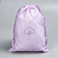 Pochette de rangement personnalisée en non-tissé recyclable avec cordon de serrage, motif dessin animé simple, pour chaussures de course, articles de beauté et cadeaux de fêtes