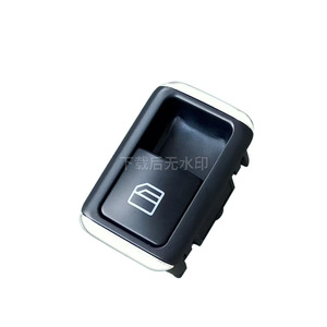สวิตช์ควบคุมกระจกไฟฟ้า Mercedes-Benz รุ่น A2049058102 สำหรับ W204 W212 C250 C63 - Product Image 4