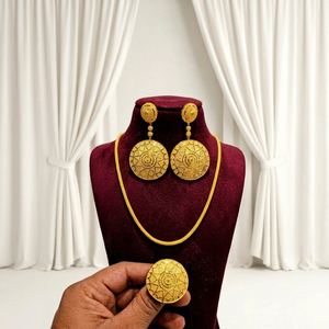 Everton Women's 24K Gold Plated Hiphop Diamond Jewelry Set Necklace Earrings Brass Wedding Party Gift Fashion Jewelry - Product Image 1