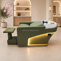 Fauteuil-lit de lavage moderne de luxe avec repose-pieds et circulation d'eau pour salon de coiffure et institut de beauté