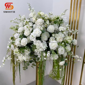 Fleurs artificielles de mariage lisses, roses blanches avec des feuilles vertes, boule de fleurs, centre de table pour la décoration de mariage - Product Image 6