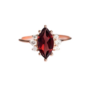 Anillo de Laboratorio con Rubí en Oro de 18K, Engaste de Una Sola Piedra, Joyería Fina para Regalo de Boda o Compromiso - Product Image 2