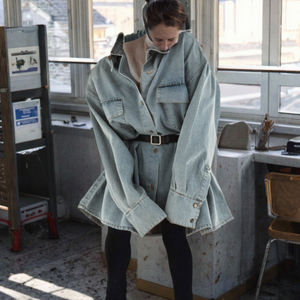 เสื้อเชิ๊ตตัวสั้นผ้าเดนิมสำหรับผู้หญิง, เสื้อเชิ๊ตตัวสั้นแฟชั่นใหม่สำหรับฤดูหนาว3D มีลวดลายตามอารมณ์ - Product Image 3