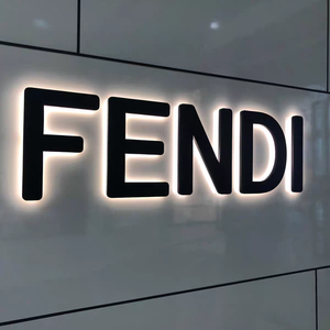 Enseigne LED 3D avec lettres en acrylique rétroéclairées, panneau arrière en acier inoxydable, enseigne à lettres en relief LED - Product Image 5