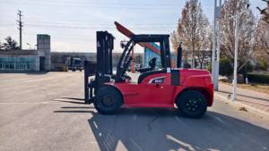 מחיר המפעל 8ton קיבולת להרים 3-6 מ 'משטח איזון מלגזה דיזל מלגזה למכירה - Product Image 3