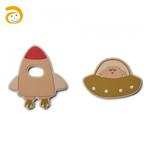 Fashion Eco Friendly Wooden Bed Bell Stroller Toy