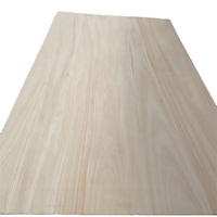 Prix d'usine Bois massif Paulownia Bois Jointé Paulownia Panneau Batten en bois massif