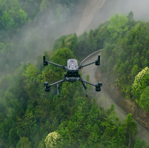 Drone quadricoptère équivalent au DJI Matrice 400 RTK / M350 RTK avec imagerie thermique et cartographie 6K pour la topographie et l'inspection - Product Image 2