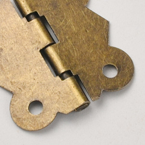 Charnière papillon traditionnelle en fer avec bordure en dentelle, durable et facile à installer pour les meubles de cuisine et de salon - Product Image 2