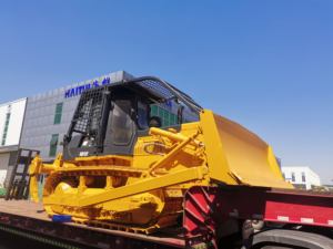 Bulldozer sur chenilles de haute qualité 160 CV avec <span class=keywords><strong>treuil</strong></span> pour forêt HD16F – Engin de terrassement à vendre à prix avantageux - Product Image 2