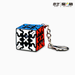 Llavero Qiyi Gear con Cubo de Rubik 3x3 de 3.0cm, Mini Cubo de Rompecabezas Irregular, Colgante para Jóvenes, Juguete Unisex - Product Image 1