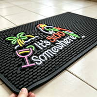 Tapis de bar en caoutchouc gaufré 3D avec logo personnalisé en gros Patch en PVC souple avec tasse Sous-verre Logo personnalisé en silicone souple