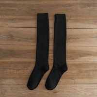 Vente en gros de chaussettes pour hommes Chaussettes longues tube épaisses pour l'hiver à mollet Chaussettes hautes chaudes et moelleuses pour hommes Bas à boucle