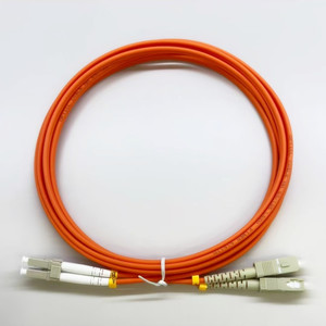 Cordon de raccordement fibre optique Gigabit multimode duplex haute vitesse SC/UPC-LC/UPC 3.0mm OM2 3M 5M 10M 15M - Product Image 1