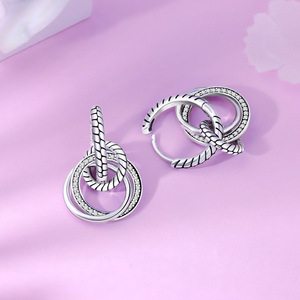 Pendientes/argollas clásicos de latón blanco con patrón de piel de serpiente de múltiples anillos, originales, de nicho, pendientes de alta gama para mujer - Product Image 6