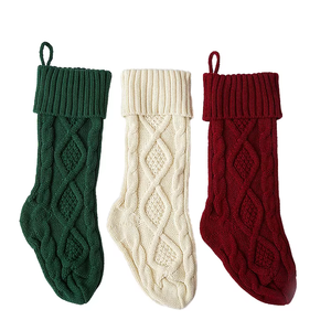Décorations <span class=keywords><strong>de</strong></span> Noël personnalisées Chaussettes tricotées brodées personnalisées avec des noms <span class=keywords><strong>de</strong></span> bébé Chaussettes cadeaux - Product Image 3