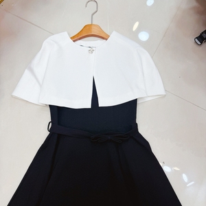 Vendita all'Ingrosso di <span class=keywords><strong>Abbigliamento</strong></span> Boutique, Elegante Abito da Donna <span class=keywords><strong>Stile</strong></span> Scialle con Dettagli a Contrasto di Colore - Product Image 6