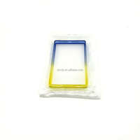 Étui de protection transparent anti-abrasion pour cartes de crédit, style mode, compatible avec les slabs gradés BGS/SGC, en TPU effet arc-en-ciel avec logo.