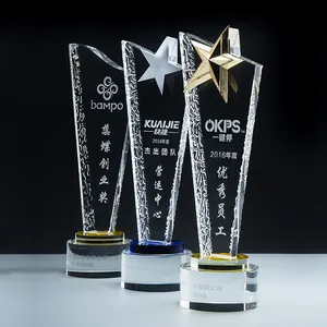 Lempengan Penghargaan Piala Kaca Kristal Bintang Logam Berlapis Perak Di Atas Kristal