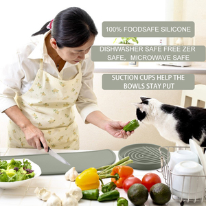 Juego de alimentación para mascotas más vendidos, cuenco para perros de alimentador lento y juego de alfombrillas de <span class=keywords><strong>comida</strong></span> para mascotas de silicona, alfombrillas antideslizantes impermeables para Alimentación de Mascotas con labios altos - Product Image 2