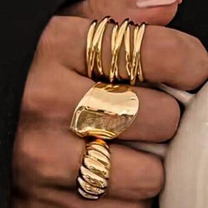 2026 Rose <b>Gold</b> Plated Stainless Steel Classic Women's Engagement <b>Ring</b> <b>Set</b> with Heart Shape Claw Setting Zircon Stones - Product Image 3