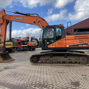 Excavatrice Doosan DX225 d'occasion de 22 tonnes à vendre Excavatrice Doosan d'occasion de bonne qualité et de conception originale - Product Image 1